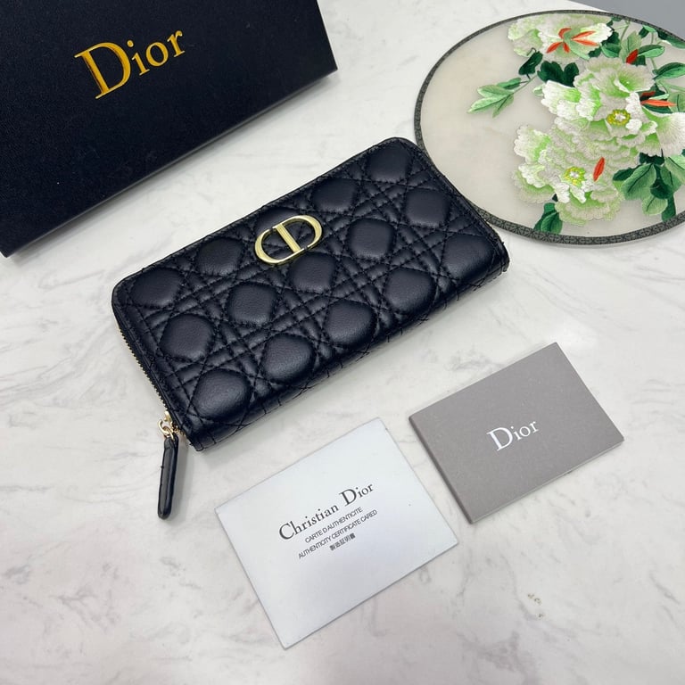 dir CARO VOYAGEUR WALLET BLACK 19CM S5038UWHC_M900