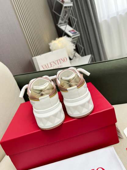 VT 25 One Stud Platform Sneaker White Pink Cowhide