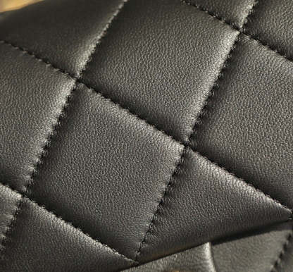 CC  Mini Flap Bag 18 Black Lambskin