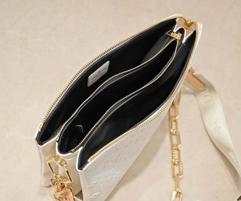 LUV COUSSIN PM CREAM 26CM M57793