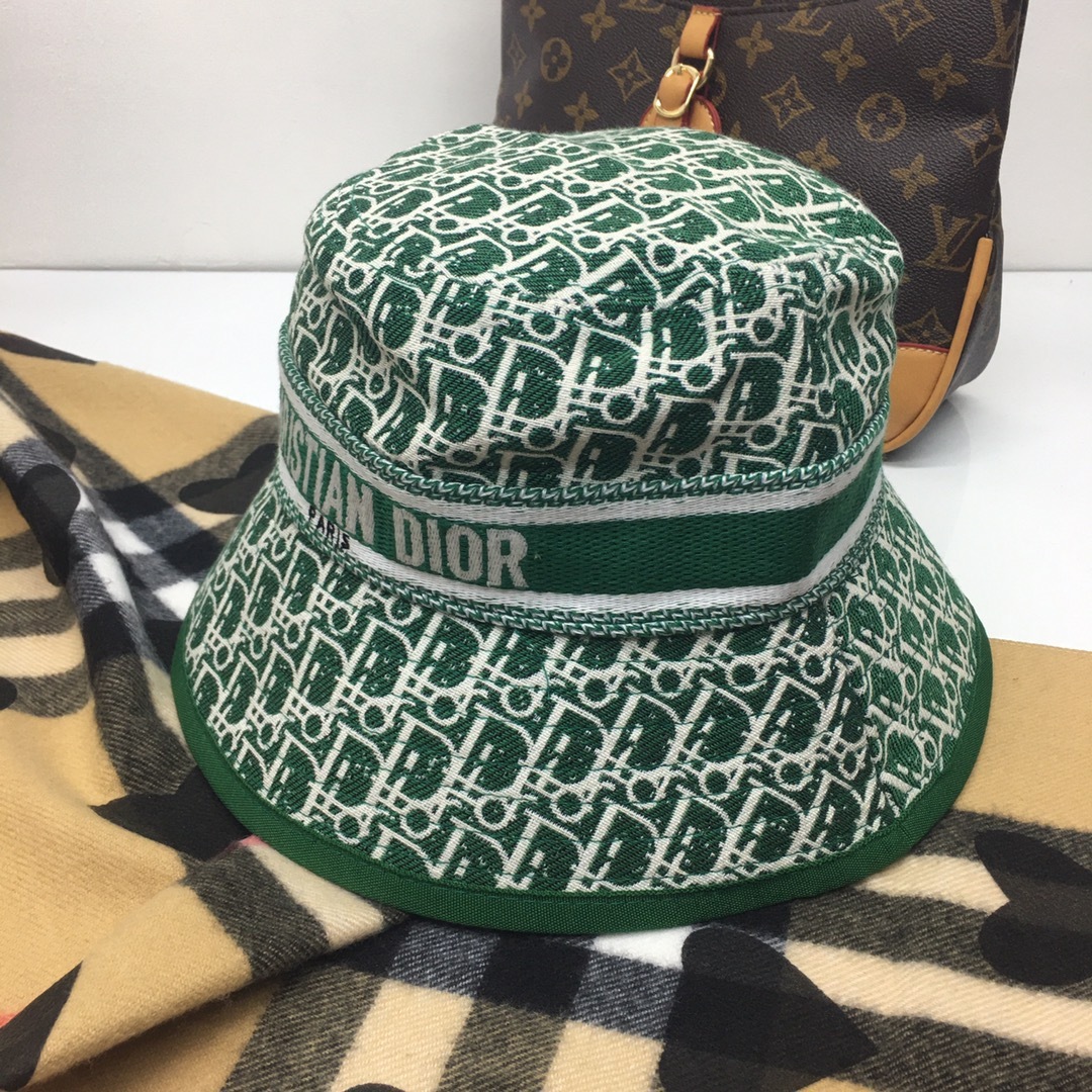 DOR OBLIQUE BUCKET HAT GREEN