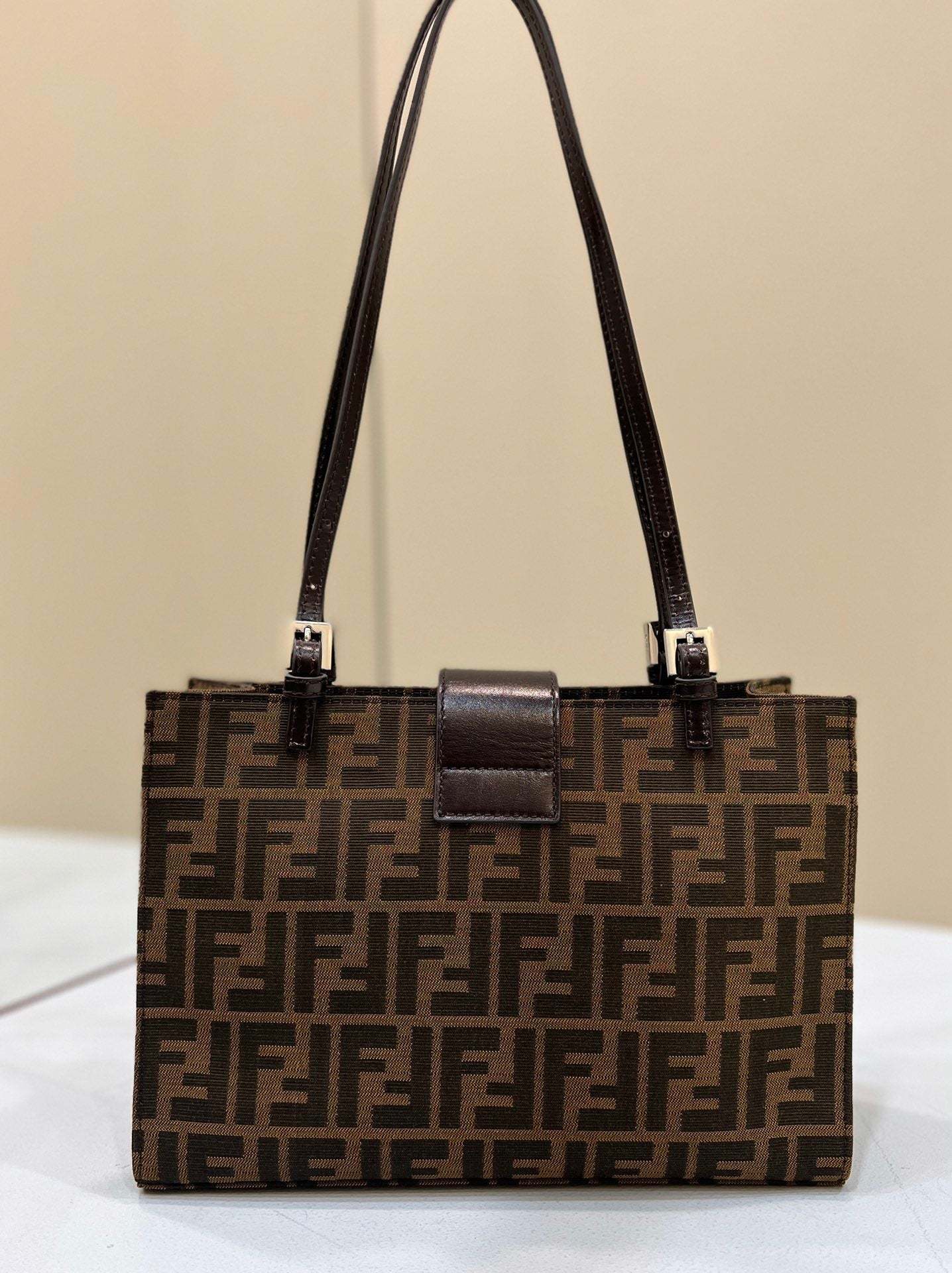 FI Baguette Tote Brown For Woman 11in/28cm