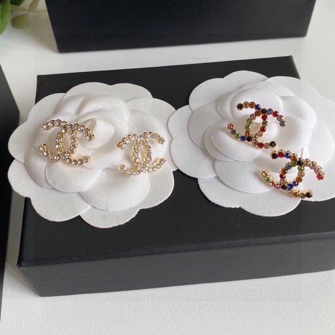 CC NEW CC CRYSTAL MULTI COLOR STUD EARRINGS