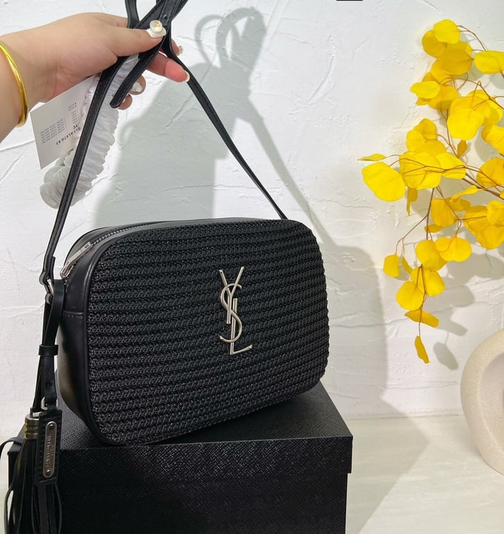 SAINT LAURENT LOU CAMERA BAG IN RAFFIA AND SMOOTH LEATHER BLACK 24CM