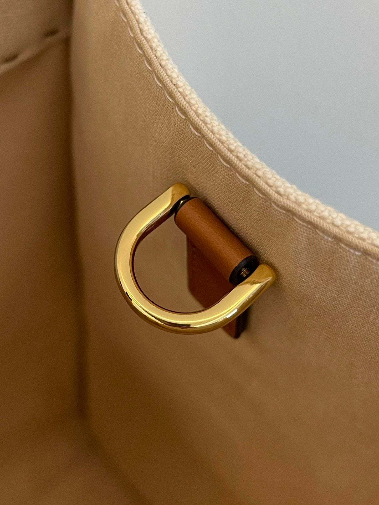 FI Sunshine Medium Tote Bag Light Grey Canvas For Women, Women’s Bags, Shoulder Bags 13.8in/35cm FF 8BH386