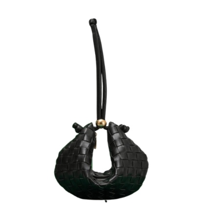 BOTTEGA VENETA MEDIUM TURN POUCH IN INTRECCIATO BLACK LEATHER