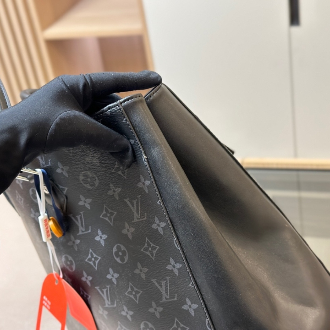 LV MONOGRAM ECLIPSE GRAND SAC TOTE BLACK 33CM