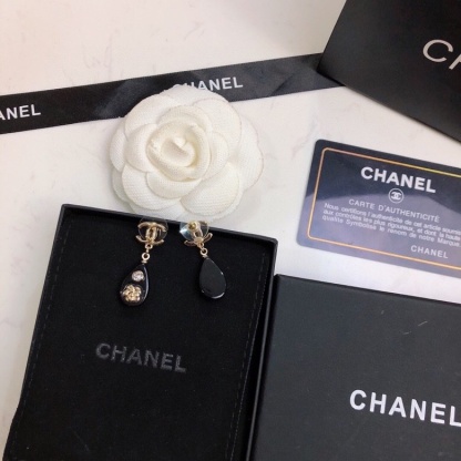 CC CC BLACK EARRINGS
