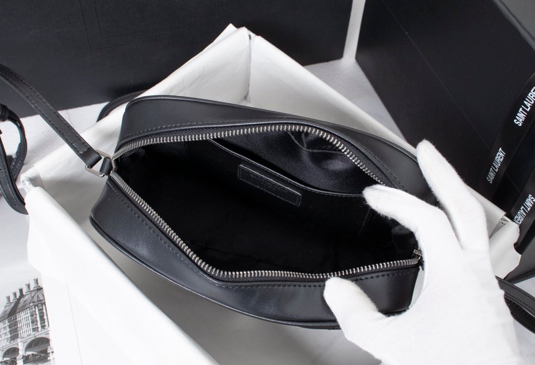 SAINT LAURENT LOU CAMERA BAG IN QUILTED BLACK SILVER LEATHER 23CM
