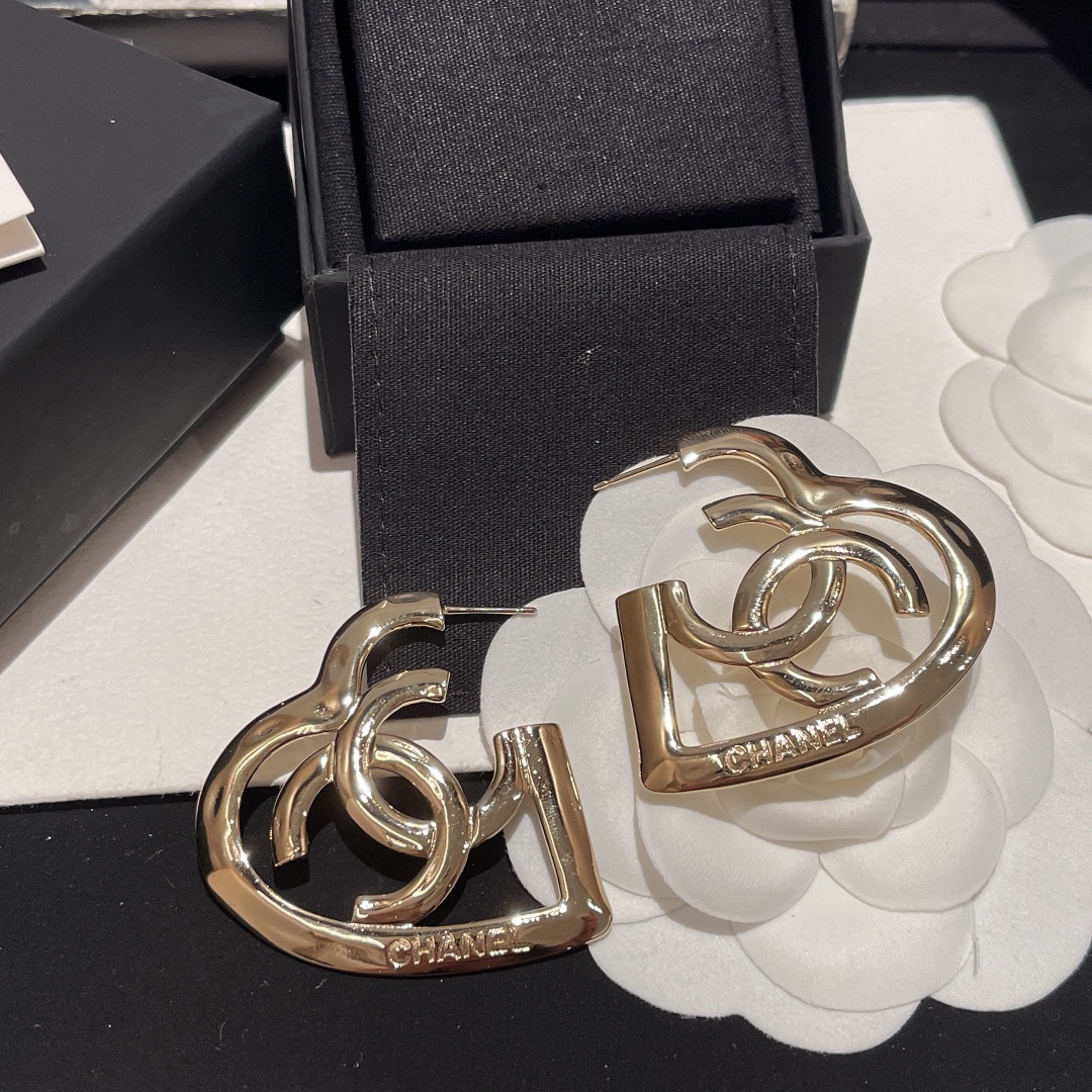CC CC EARRINGS