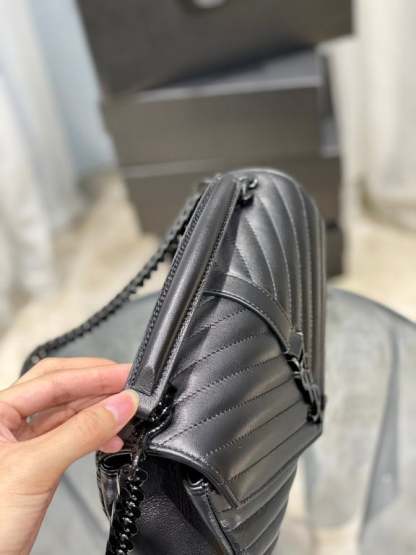 SAINT LAURENT COLLEGE MEDIUM CHAIN BAG IN QUILTED LEATHER BLACK NOIR 24CM