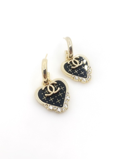 CC BLACK HEART EARRINGS
