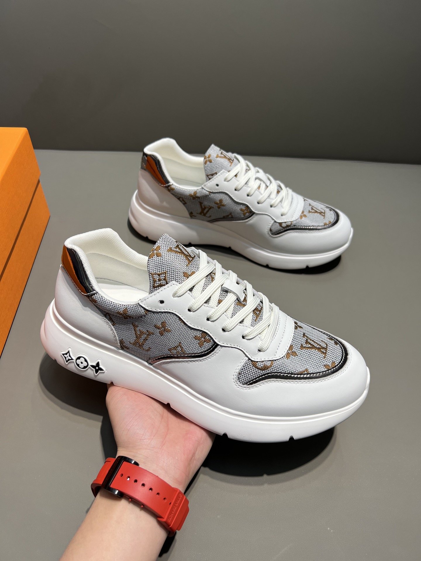 LUV RUN AWAY SNEAKER IRIDESCENT TEXTILE WHITE