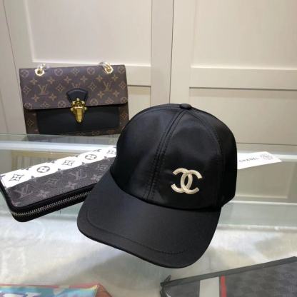 CC CC EMBROIDERY BASEBALL CAP BLACK