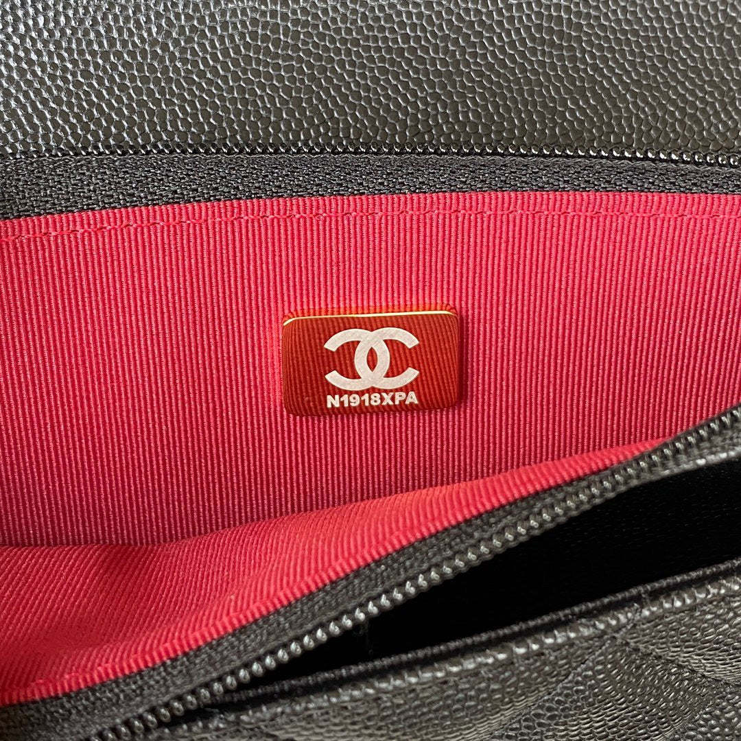 Chanel Clutch With Chain Gold Hardware Black For Women, Women&#8217;s Handbags, Shoulder Bags 7.1in/18cm AP2860