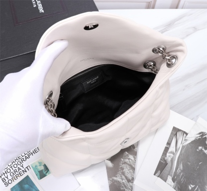 YSL LOULOU SMALL CHAIN BAG IN MATELASSÉ Y WHITE SILVER 29CM 494699DV7269207