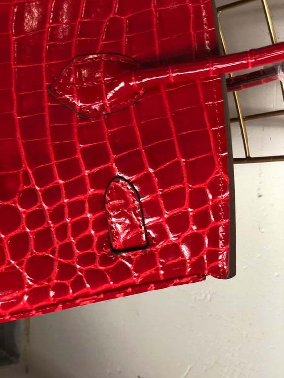HM A SHINY SANGUINE POROSUS CROCODILE BIRKIN 30 WITH GOLD HARDWARE RED 30CM