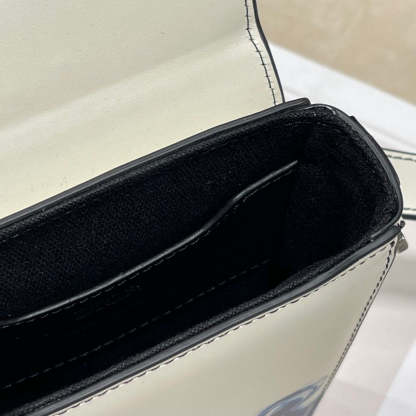 DI D-Bubble Bucket Bag White For Women 7.5in/19cm CD