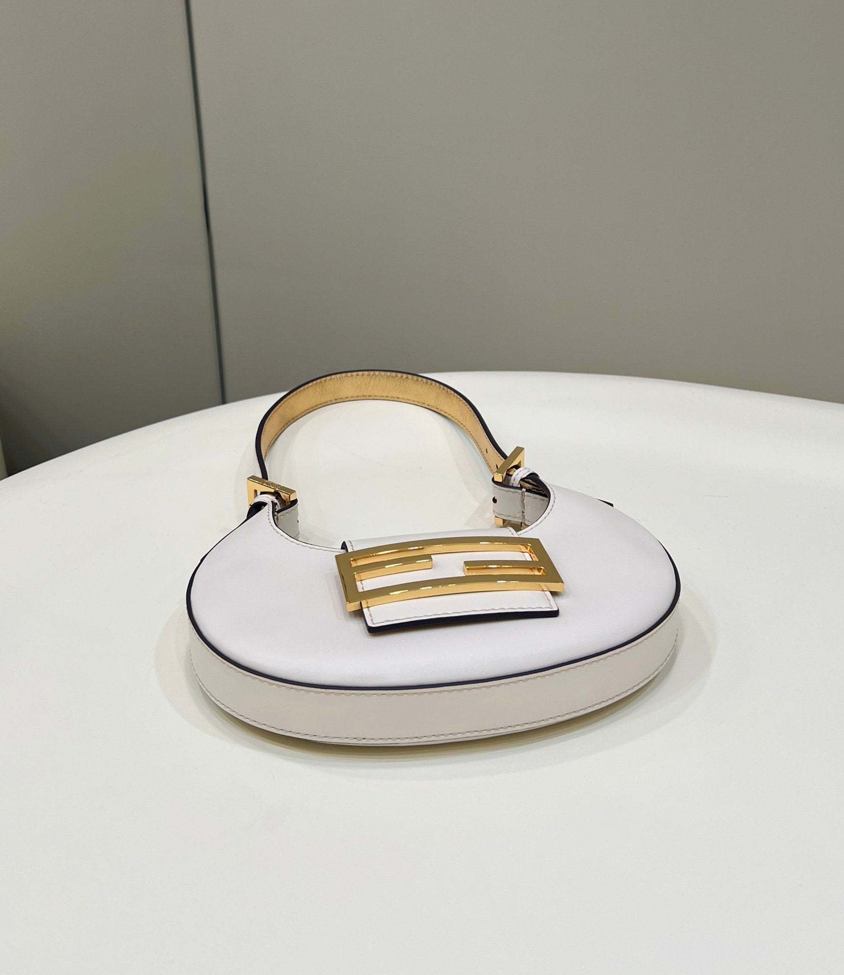 FI Cookie White For Women, Women’s Handbags, Shoulder Bags 7.4in/19cm FF 8BS065AAIWF0K7E