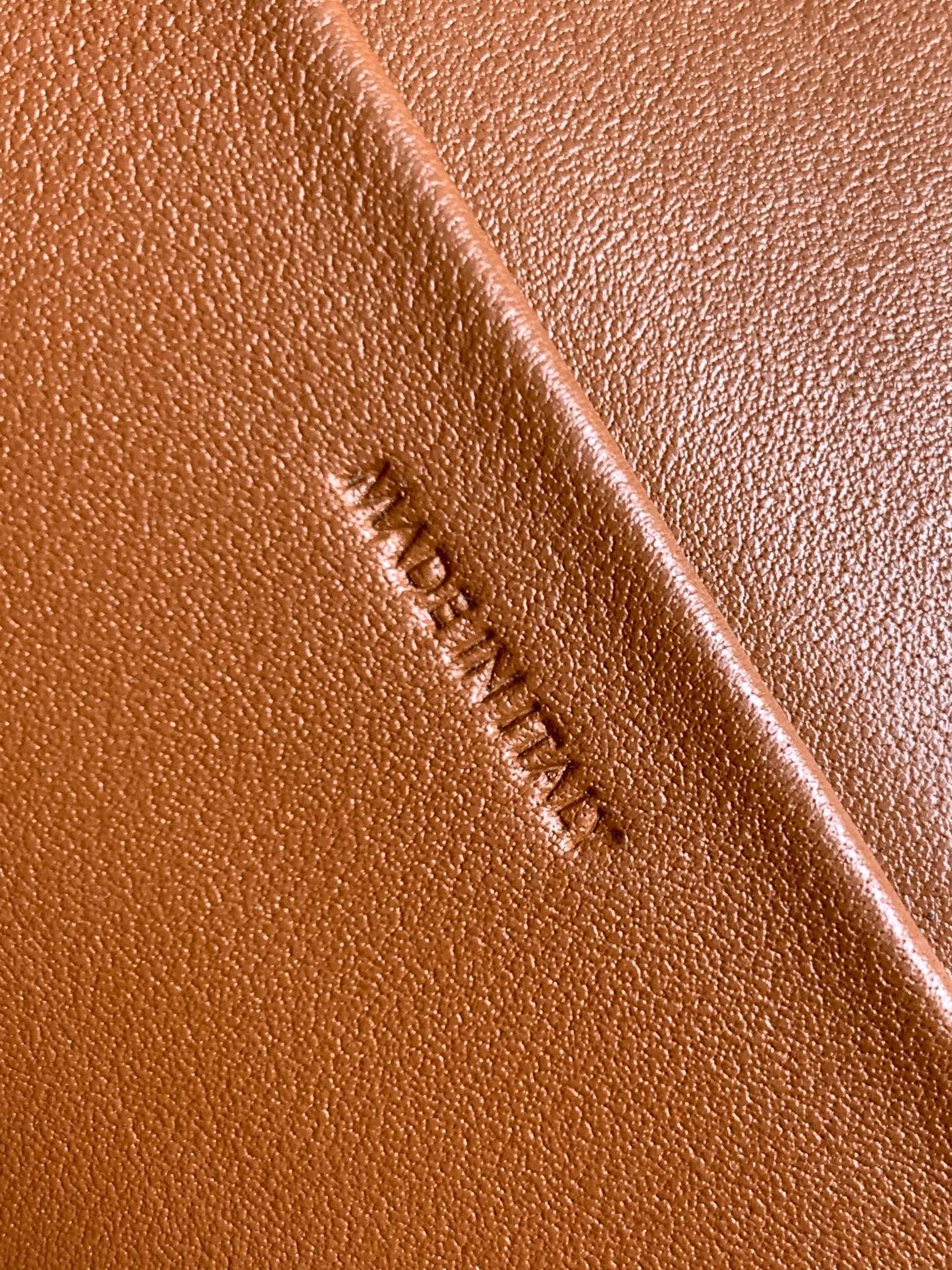 CE BESACE CUIR TRIOMPHE IN SMOOTH CALFSKIN TAN 111233DU304LU