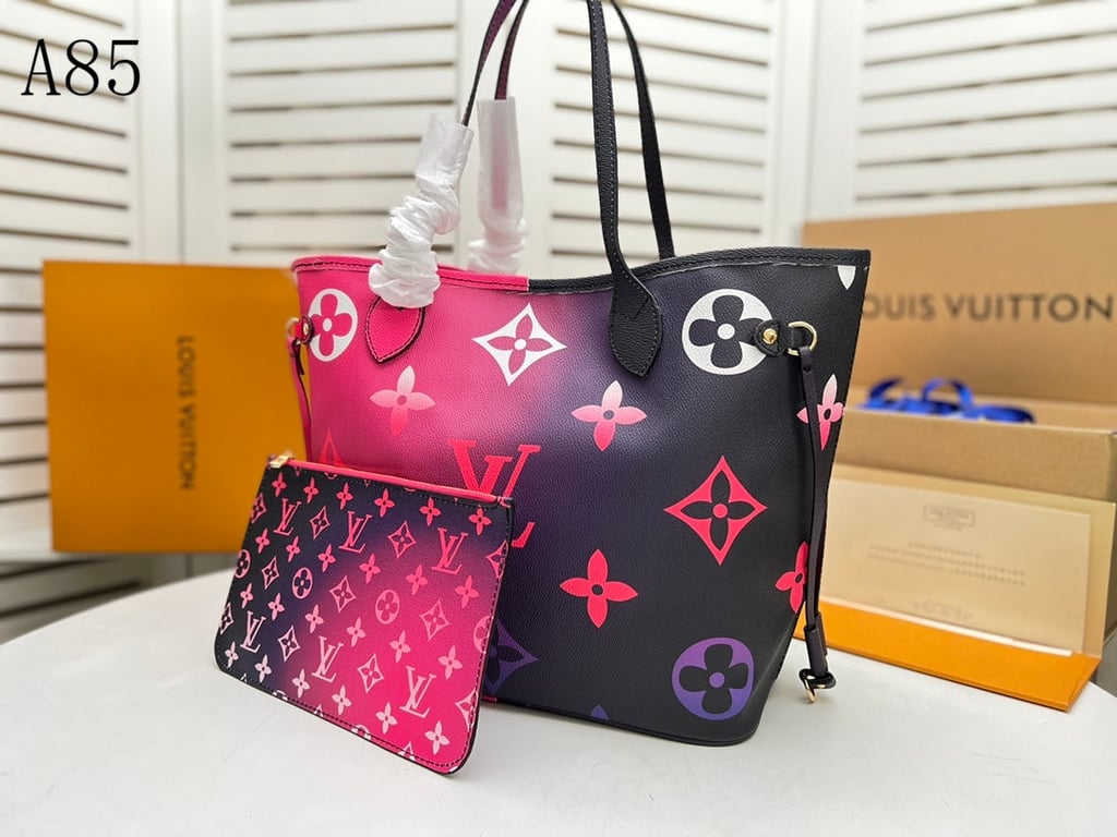 LUV 31CM MM NEVERFULL MIDNIGHT FUCHSIA
