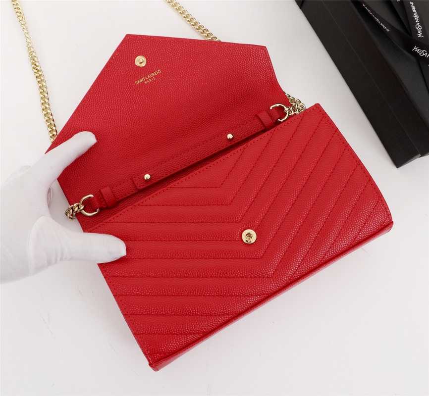 YSL CASSANDRE MATELASSÉ ENVELOPE CHAIN WALLET IN GRAIN DE POUDRE EMBOSSED LEATHER OPYUM RED 695108BOW016008