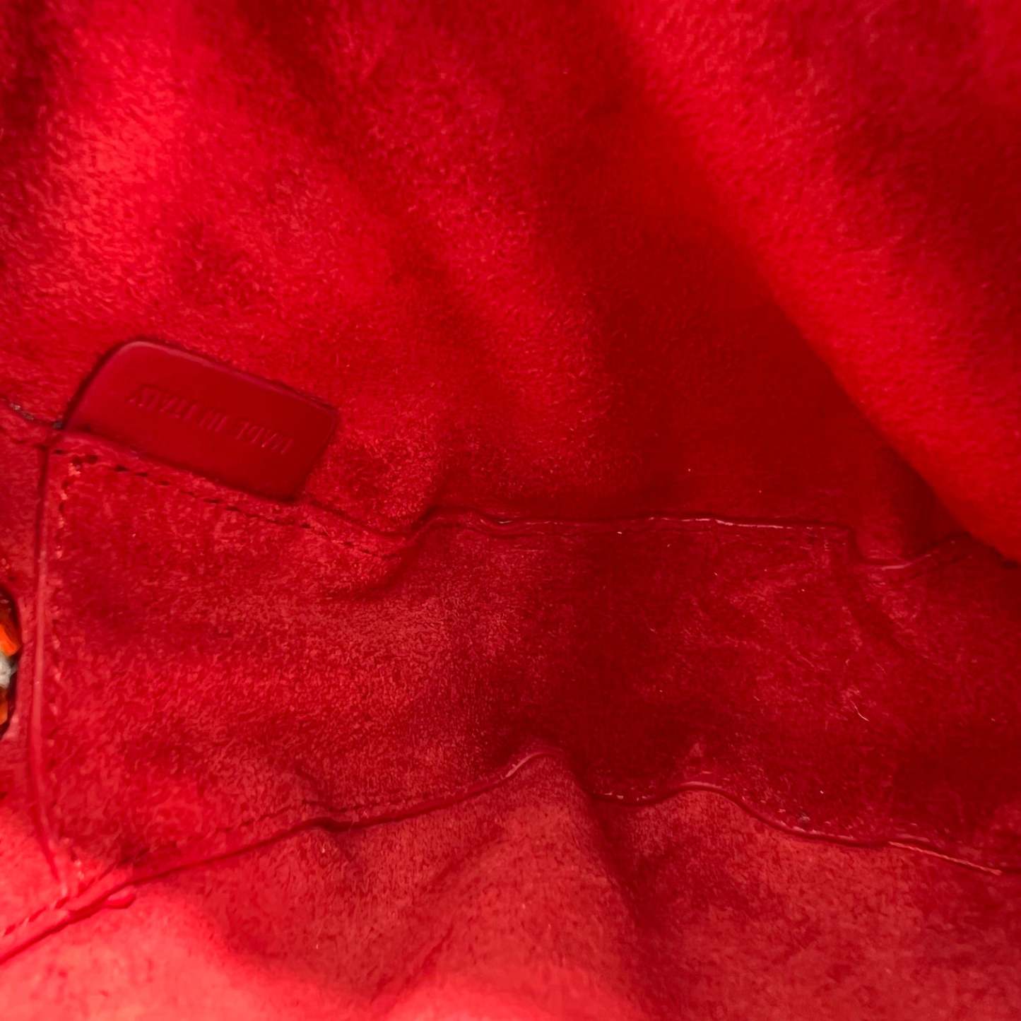 CE Medium CE Heart Red For Women 6in/14.5cm 198223DUA.27ED