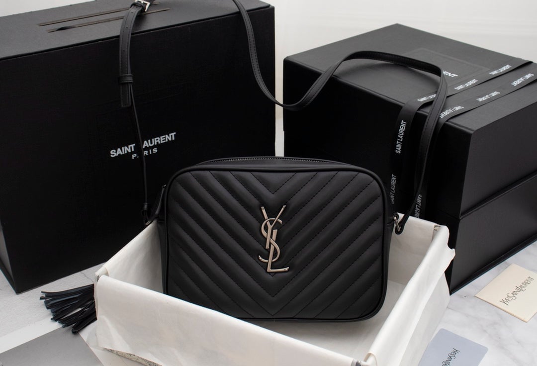 SAINT LAURENT LOU CAMERA BAG IN QUILTED BLACK SILVER LEATHER 23CM