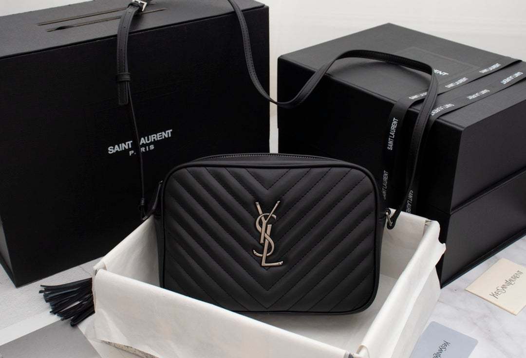 SAINT LAURENT LOU CAMERA BAG IN QUILTED BLACK SILVER LEATHER 23CM