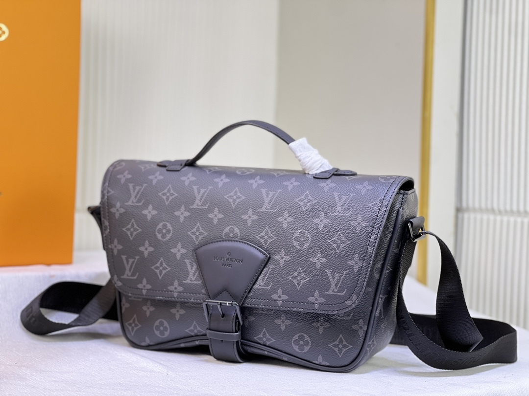 LV MONTSOURIS MONOGRAM MESSANGER BAG BLACK 34CM