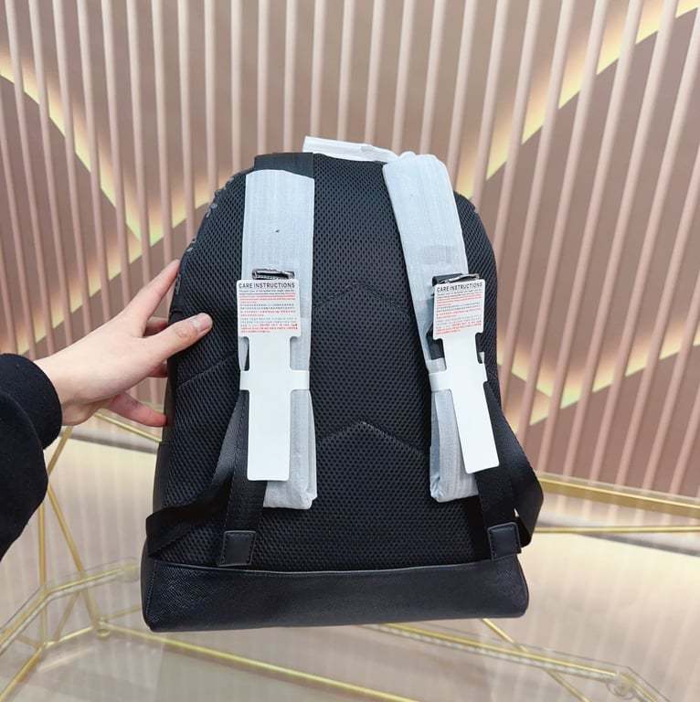 LUV BACKPACK MULTIPOCKET BLACK MONOGRAM DENIM AND TAURILLON LEATHER 42CM M45973