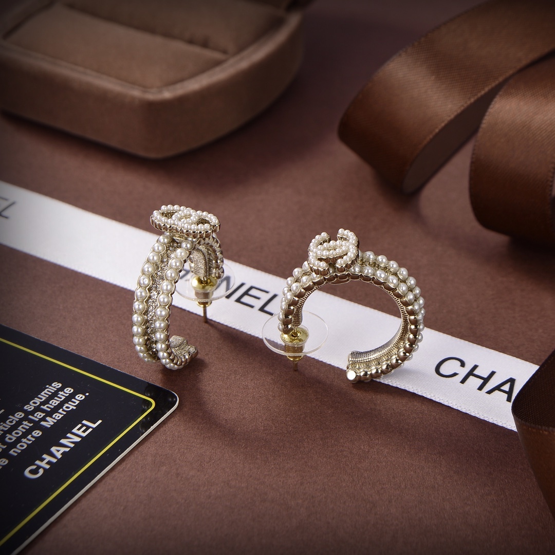 CC METAL STRASS EARRINGS
