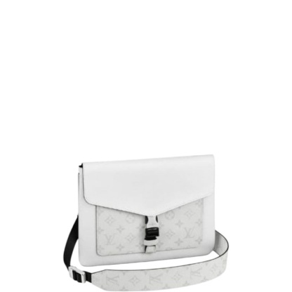 LUV OUTDOOR FLAP MESSENGER MONOGRAM TAIGARAMA 27CM M30411