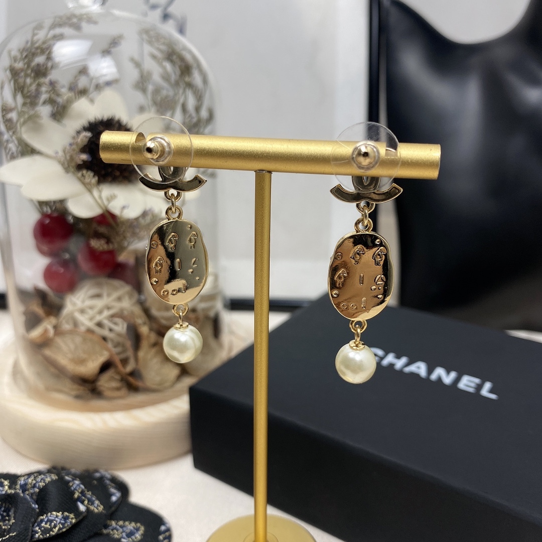 CC STRASS CRYSTAL BLUE EARRINGS