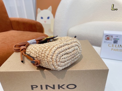 CE CROSSBODY AIRPODS PANIER IN RAFFIA AND CALFSKIN TAN 11CM