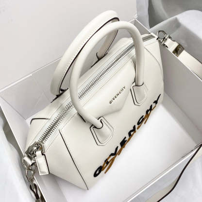 gv Antigona Bag White For Women, Handbags, Shoulder Bags 13in/33cm GVC 