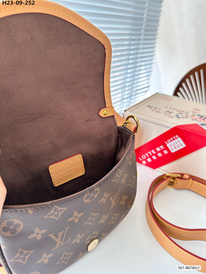 LV SAUMUR BB MONOGRAM BROWN 20CM M46740