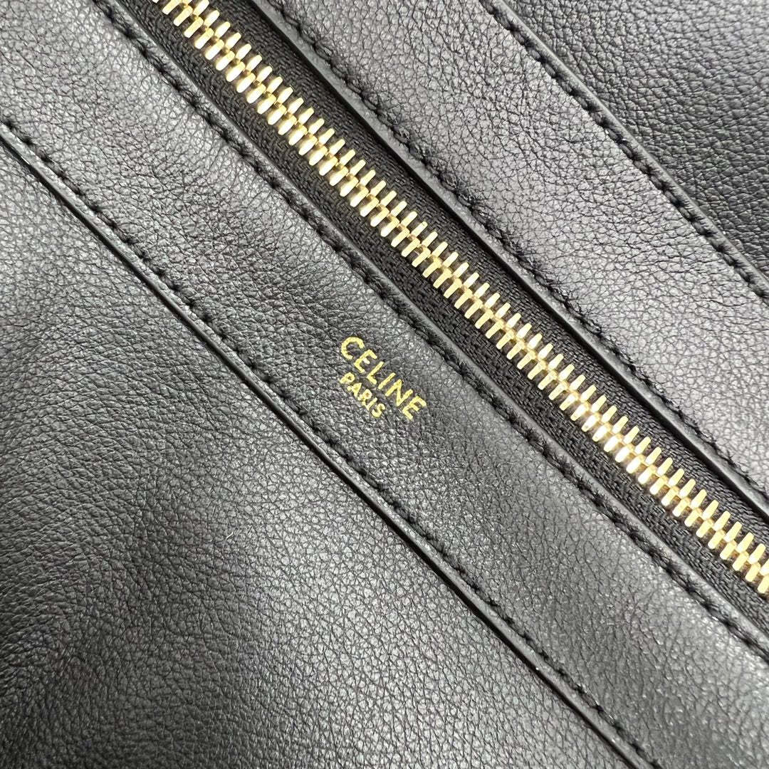 CE Medium Leandre Bag In Supple Black For Women 14in/35cm 197263DV7.38NO
