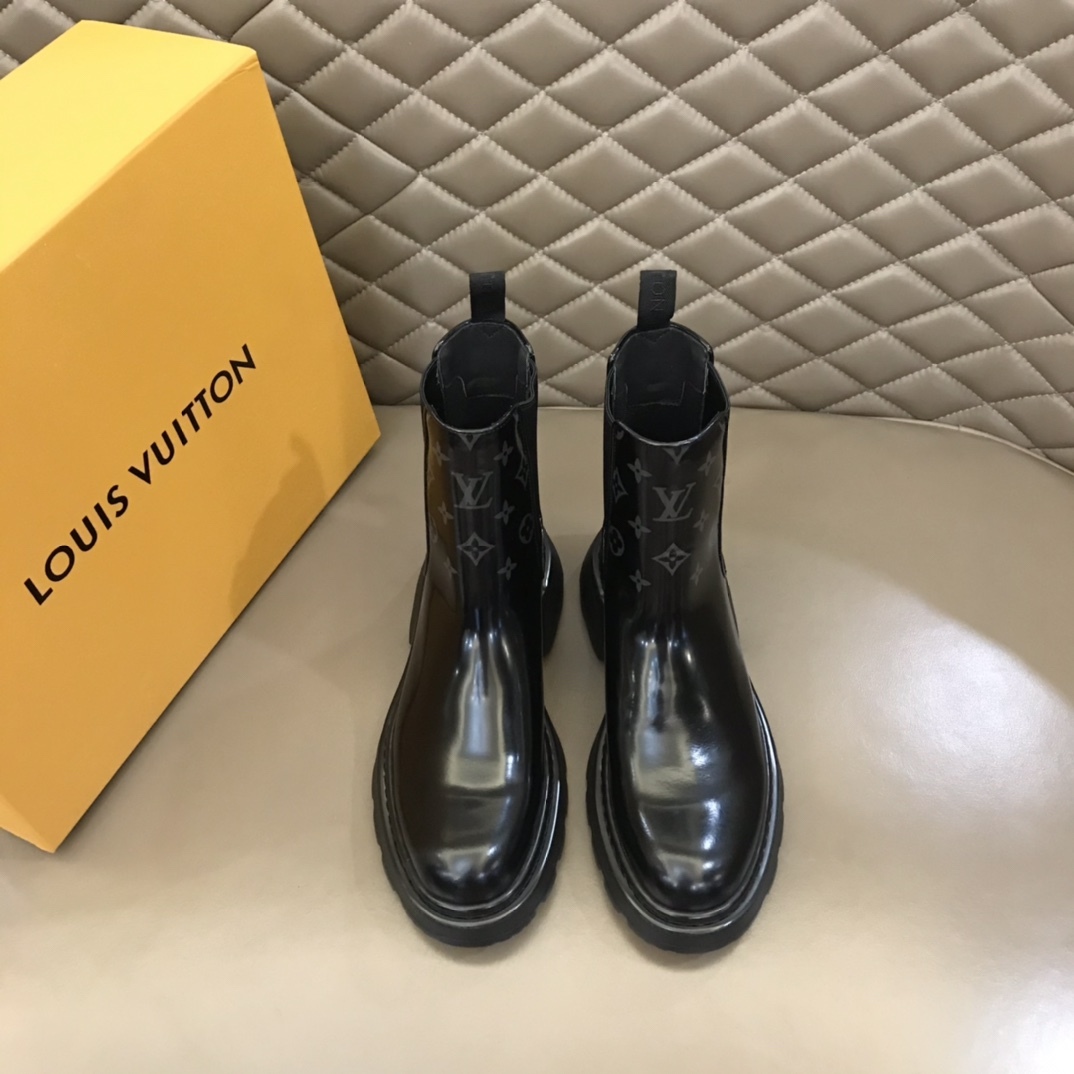 LOUIS VUITTION LV BOLD CHELSEA BOOT BLACK