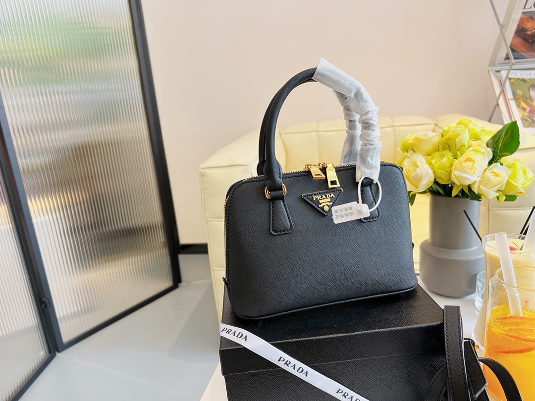 PR SMALL GALLERIA SAFFIANO LEATHER BAG BLACK 1BA896NZVF0002VOOO