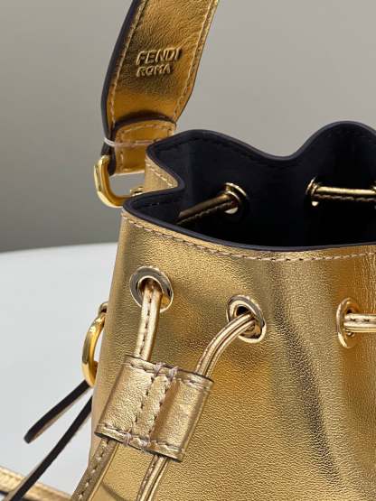 FI Mon Tresor Gold For Women, Women’s Handbags, Shoulder And Crossbody Bags 7in/18cm FF 8BS010AK61F1GNN