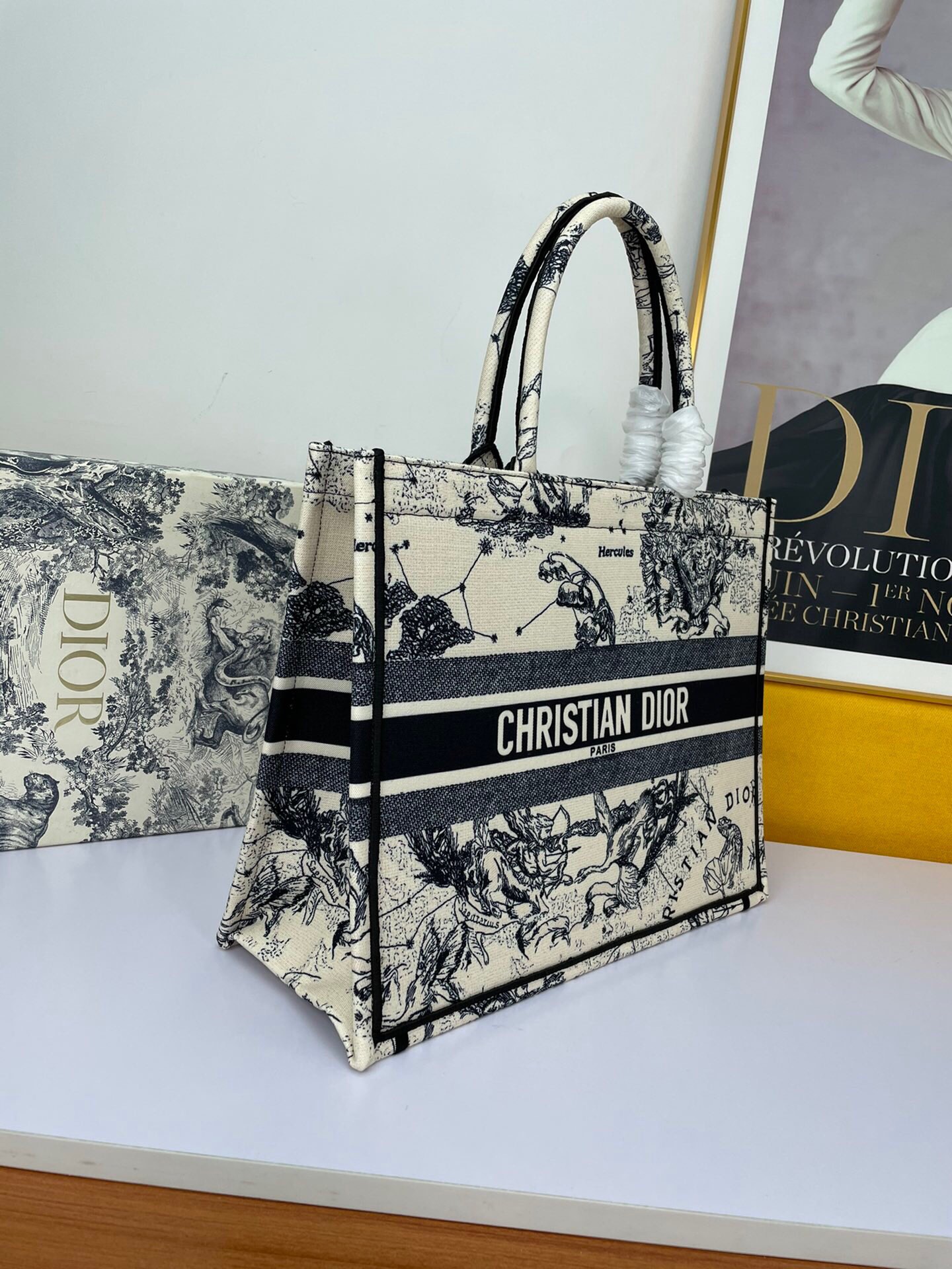 DOR PERSONALIZED LARGE BOOK TOTE BLACK TONE TOILE JOUY EMBROIDERY M1286ZRHZ_M941