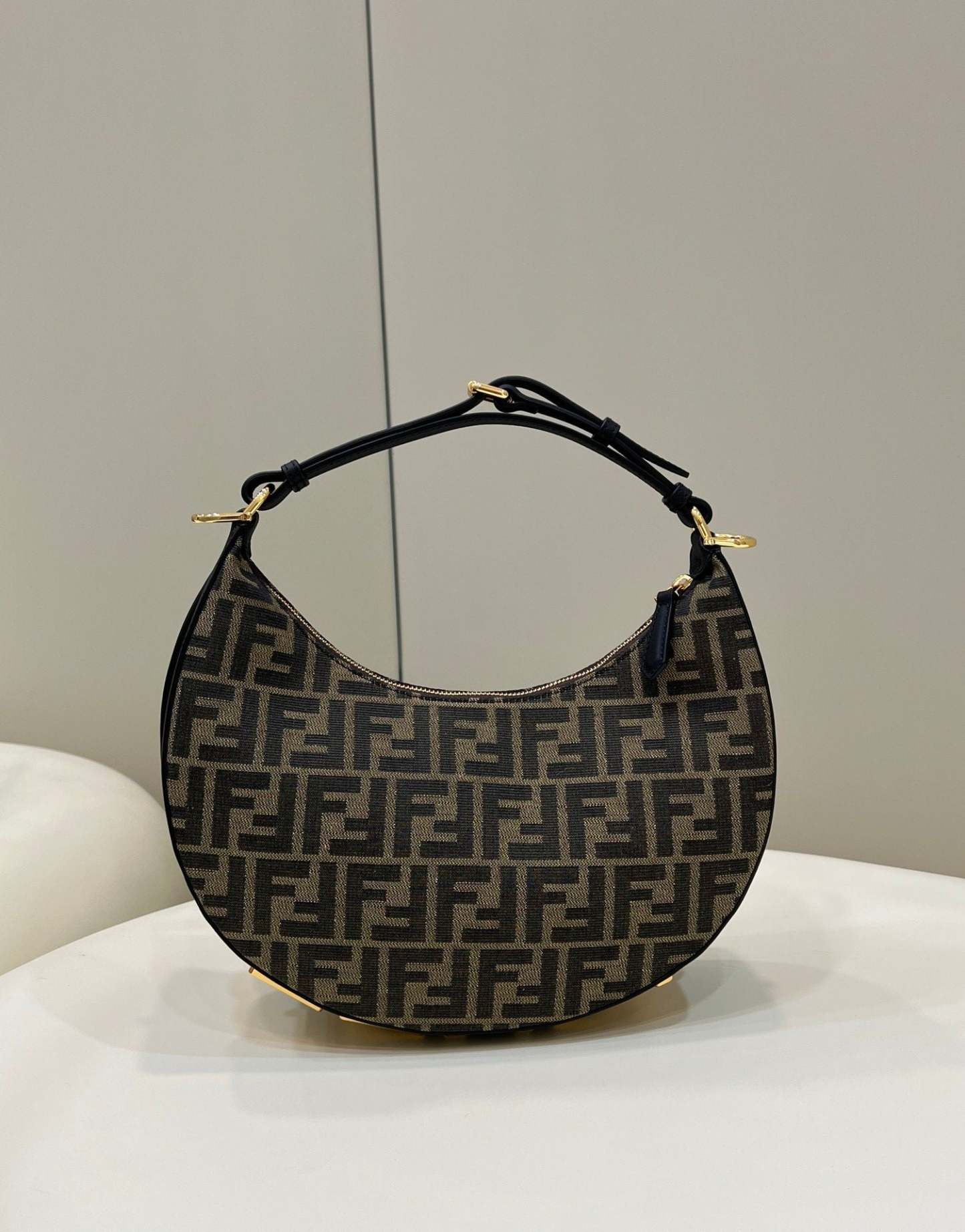 FI FIgraphy Small Brown For Women, Women’s Handbags, Shoulder Bags 11.4in/29cm 8BR798