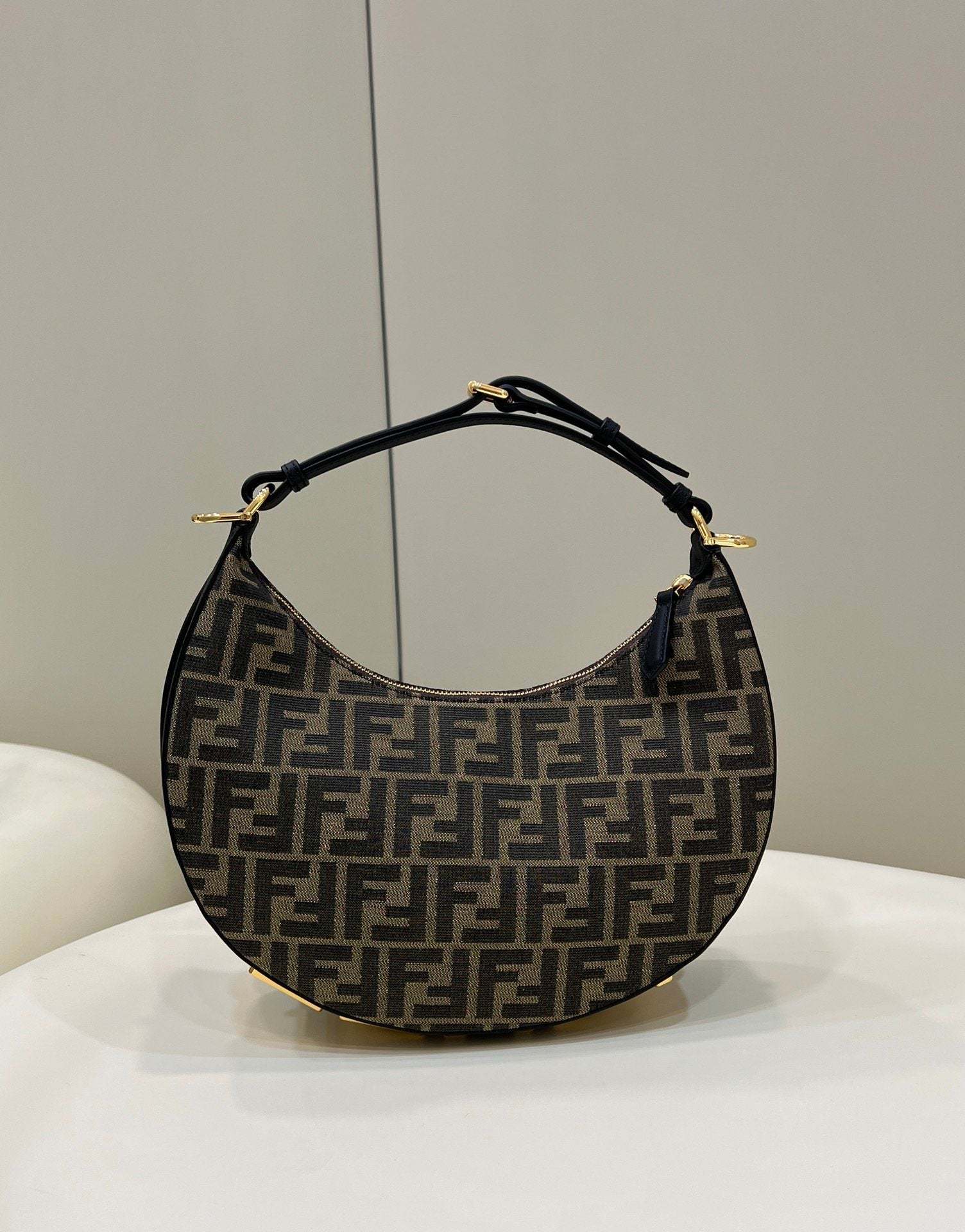 FI FIgraphy Small Brown For Women, Women’s Handbags, Shoulder Bags 11.4in/29cm 8BR798