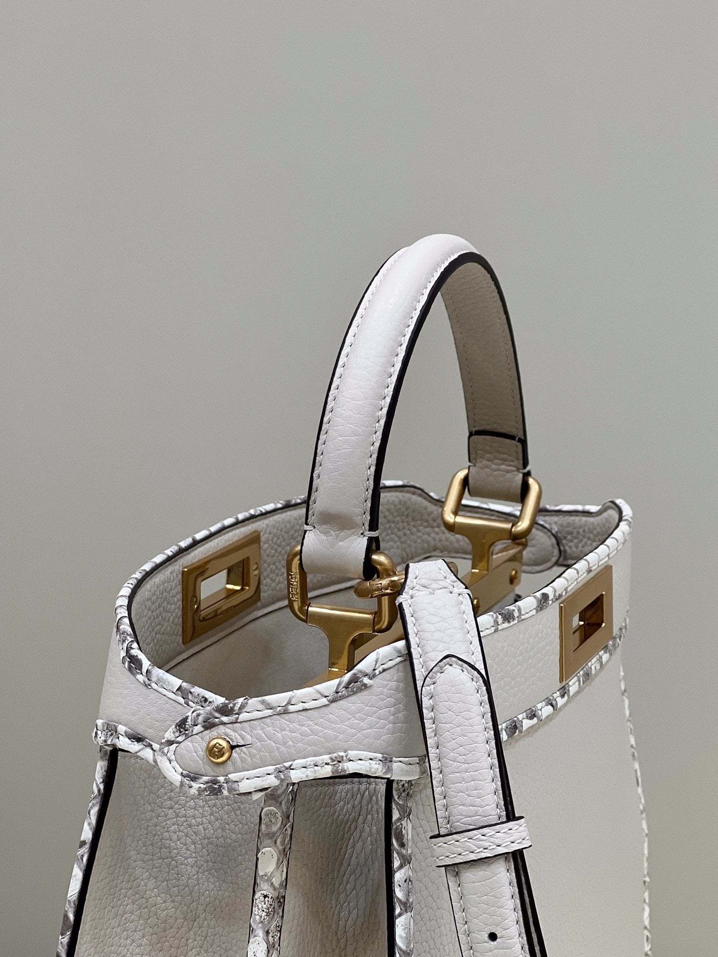 FI Peekaboo ISeeU Medium Ivory For Women, Women’s Handbags, Shoulder Bags 13.1in/33.5cm FF