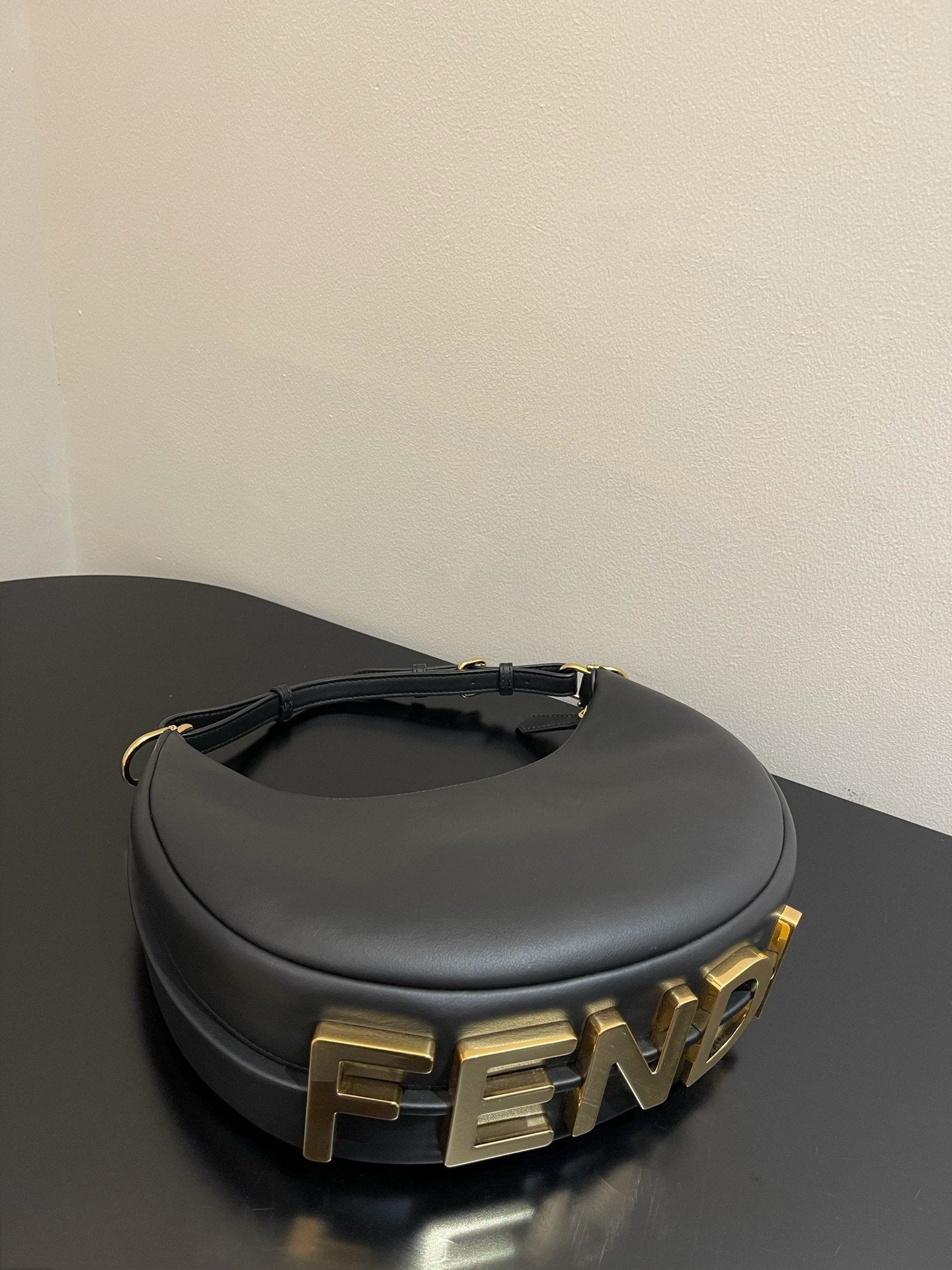 FI FIgraphy Small Black For Women, Women’s Handbags, Shoulder Bags 11.4in/29cm  8BR798A5DYF1HEJ