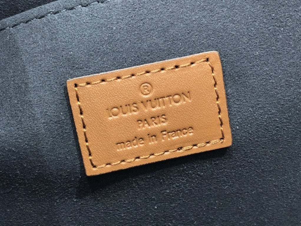 LUV DAUPHINE MM 25CM