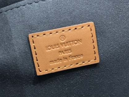 LUV DAUPHINE MM 25CM