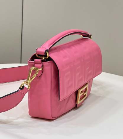 FI Baguette Pink For Women, Women’s Handbags, Shoulder And Crossbody Bags 10.6in/27cm FF 8BR600