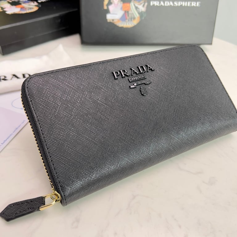 PR LARGE SAFFIANO LEATHER WALLET FULL BLACK 19CM 1ML506 QWA F0505